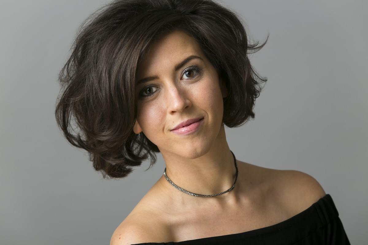 Lisette Oropesa signs with the San Francisco Classical Recording Company