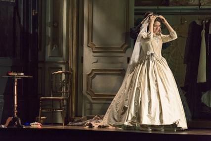 Lisette Oropesa in Lucia di Lammermoor at the Royal Opera House