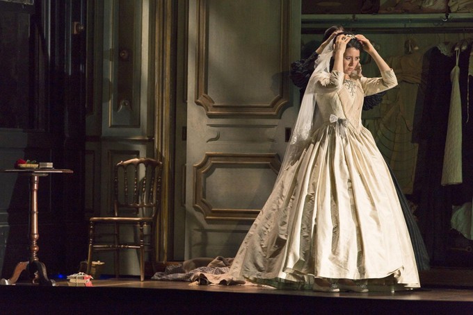 Lisette Oropesa in Lucia di Lammermoor at the Royal Opera House at 