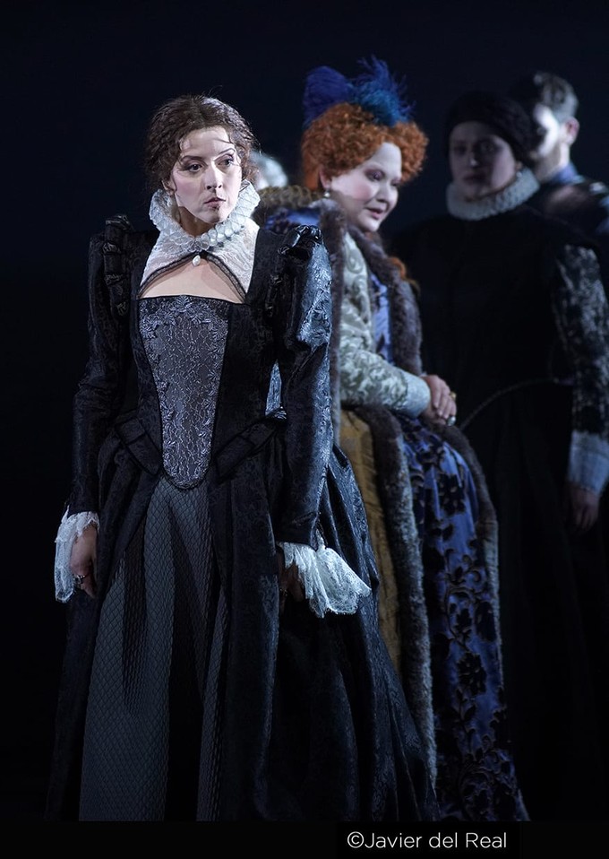 Lisette Oropesa and Aigul Akhmetshina at 