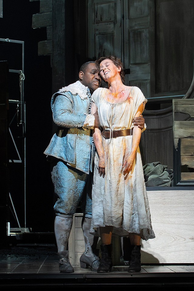 Lisette Oropesa and Larry Brownlee Lisette Oropesa and Larry Brownlee at