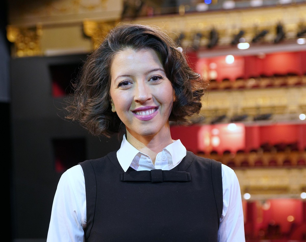 Lisette Oropesa in Opera World